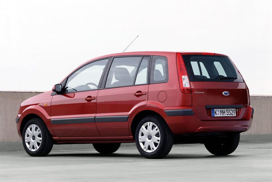  Ford Fusion 2006 года  (фото 15 из 23)